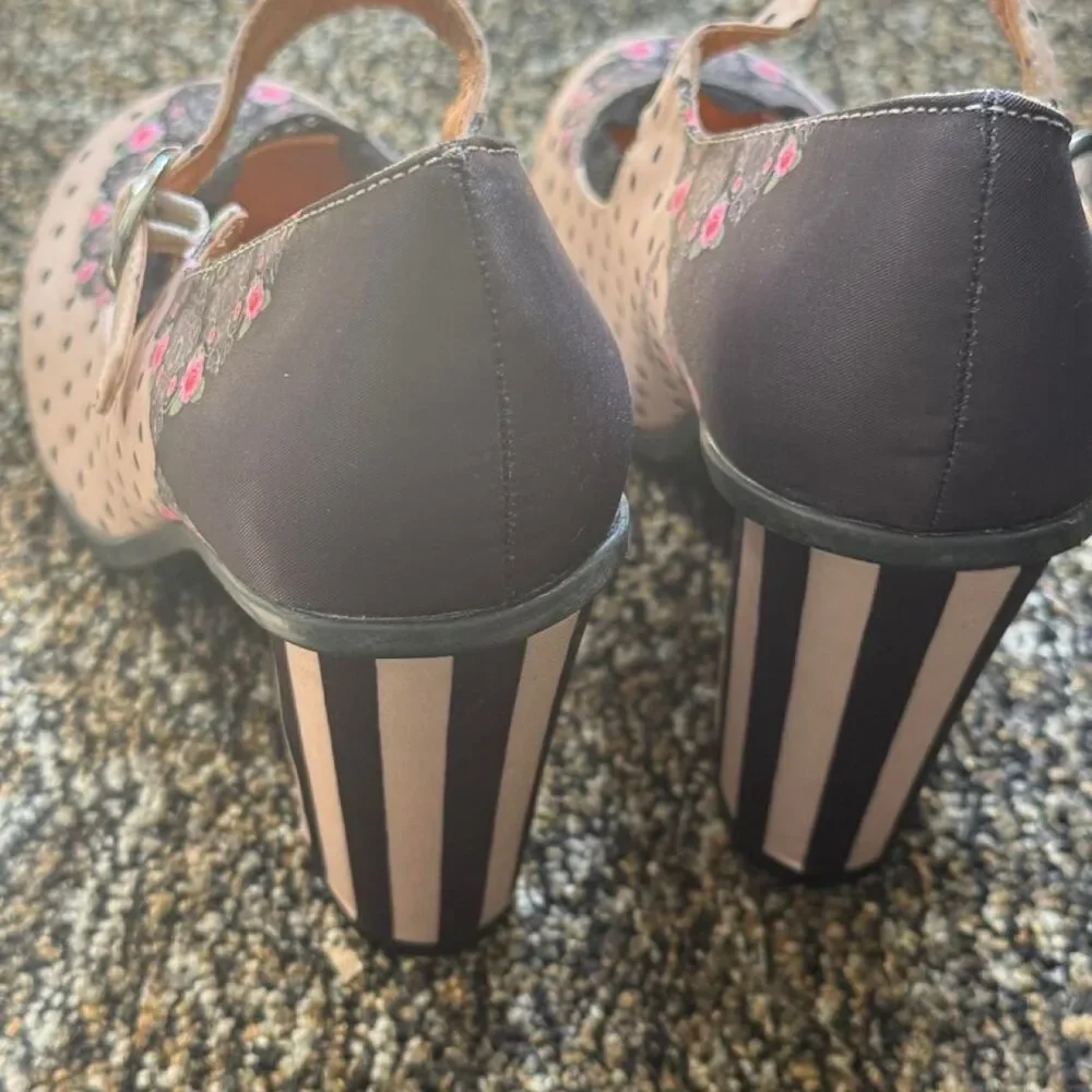 Hot-chocolate-design Women's multi Courts